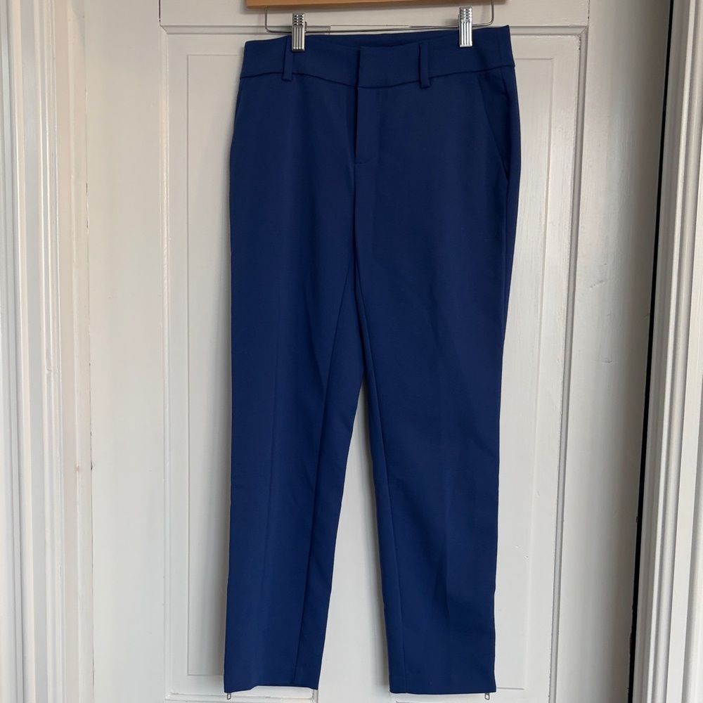 Roz & Ali Women’s Royal Blue Dress Pants with Zippered Bottoms Size 2